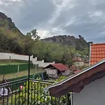 Къща За Гости Белоградчик 3* 贝洛格拉奇